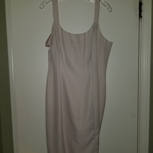 Gold sequins dress and blazer - Picture 2 of 2